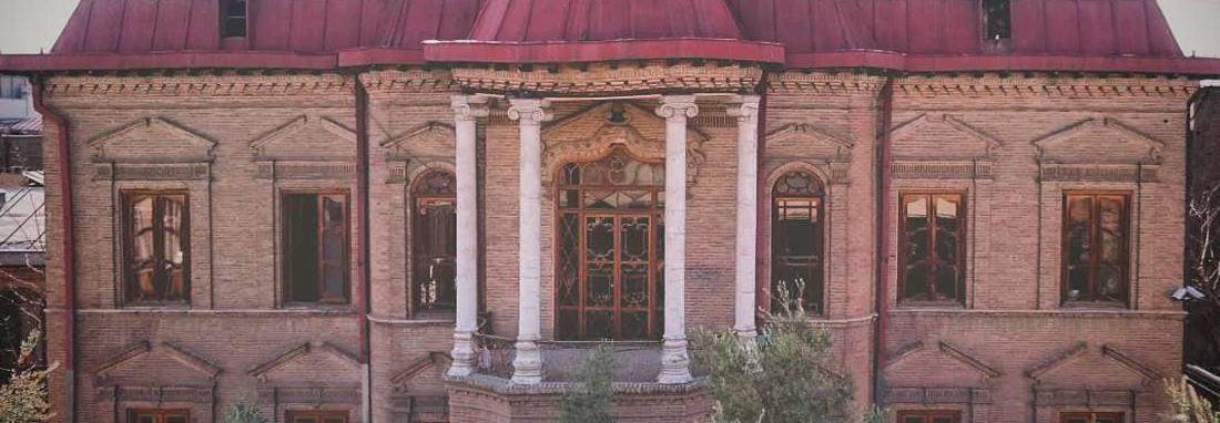 خانه ای که سند اول مشروطه در آن نوشته شد ، خوانندگان برنامه گل ها در این خانه تست صدا دادند ، عمارت مشیرالدوله ؛ شاهدی از تاریخ در دل لاله زار