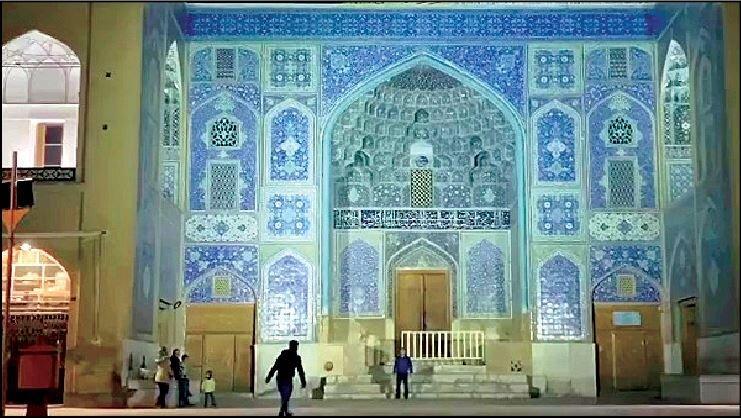 شلیک های پی درپی به مسجد شیخ لطف الله اصفهان